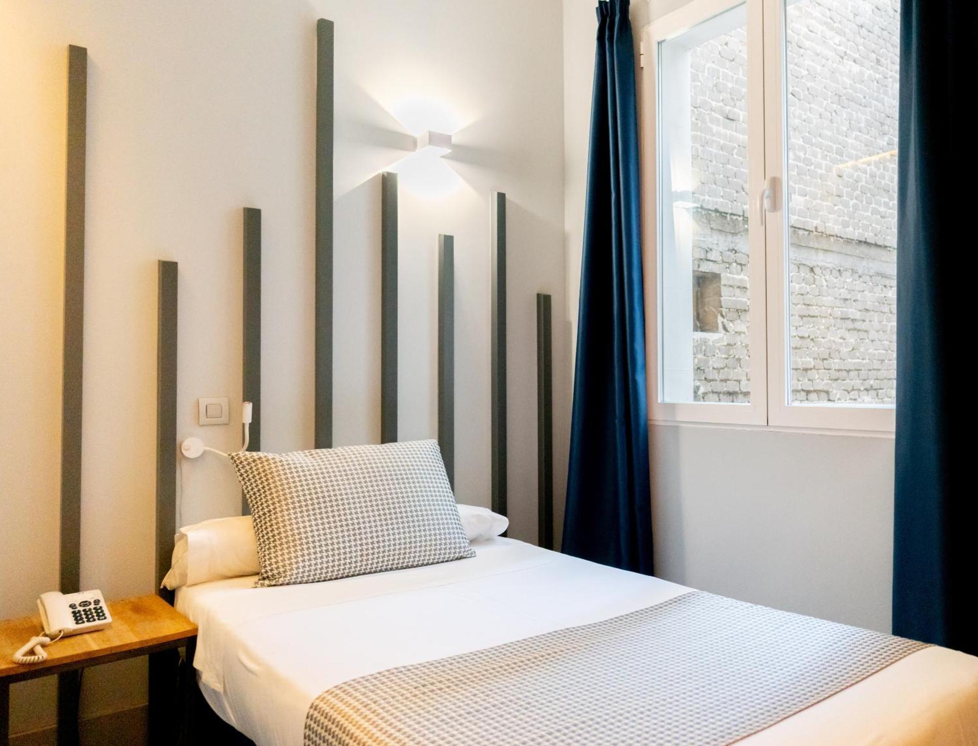 Hostal Carmen-Gran Via, Madrid